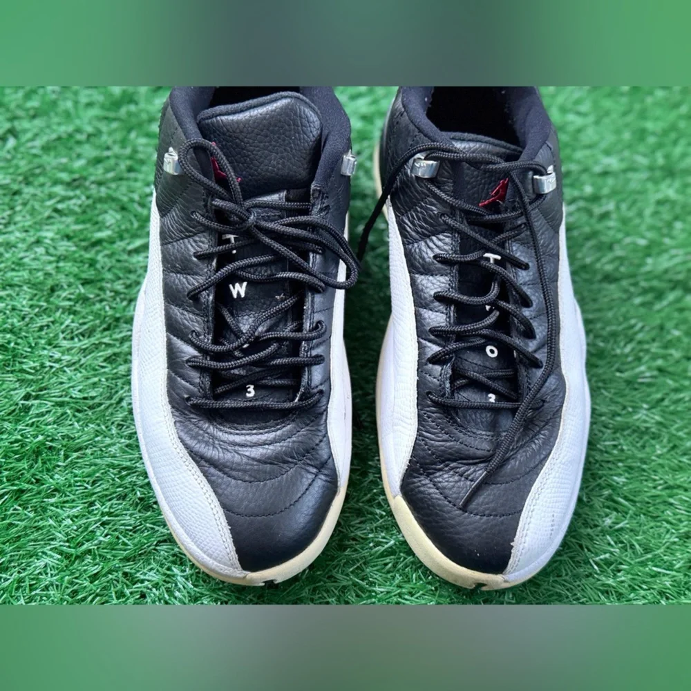 Jordan‎ 12 Retro Low Playoffs Size 9